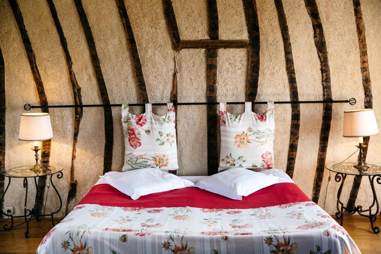 La Vieille Foulonniere : Chambres D'Hotes & Permaculture Понторсон Экстерьер фото