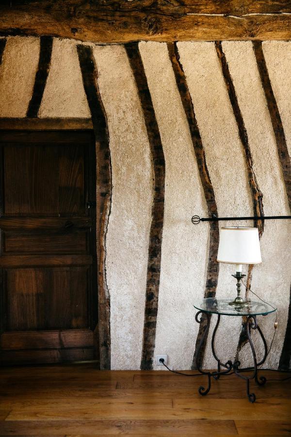 La Vieille Foulonniere : Chambres D'Hotes & Permaculture Понторсон Экстерьер фото